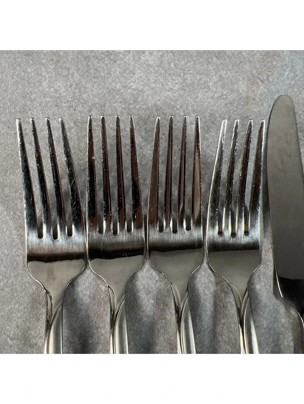 Four Piece Knife And Fork Stainless Steel Swirl Design